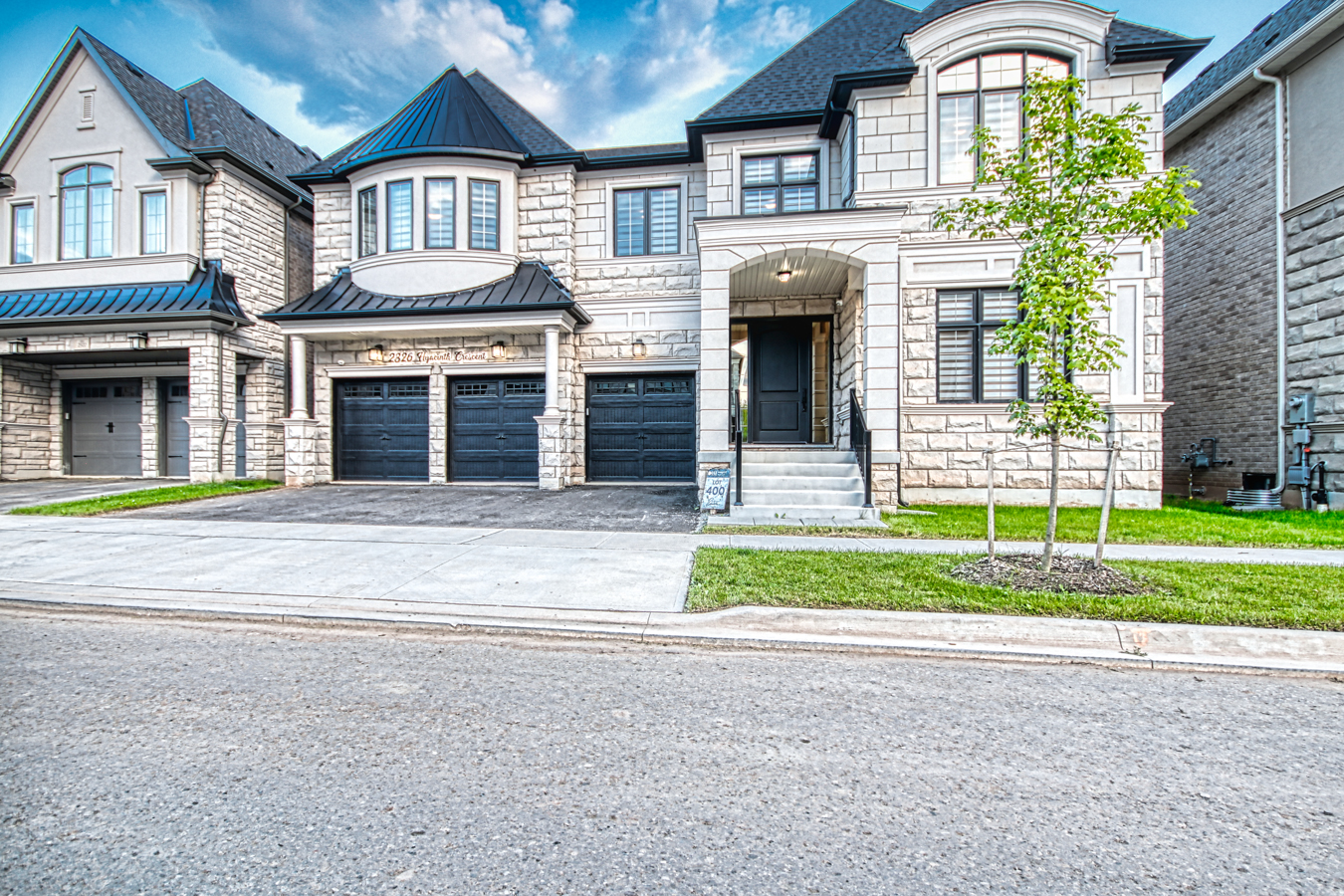 2326 Hyacinth Cres Oakville, ON L6M 4G3 (10 of 94)